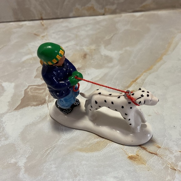 Department 56 Village Family 2 Pieces - Picture 2 of 6